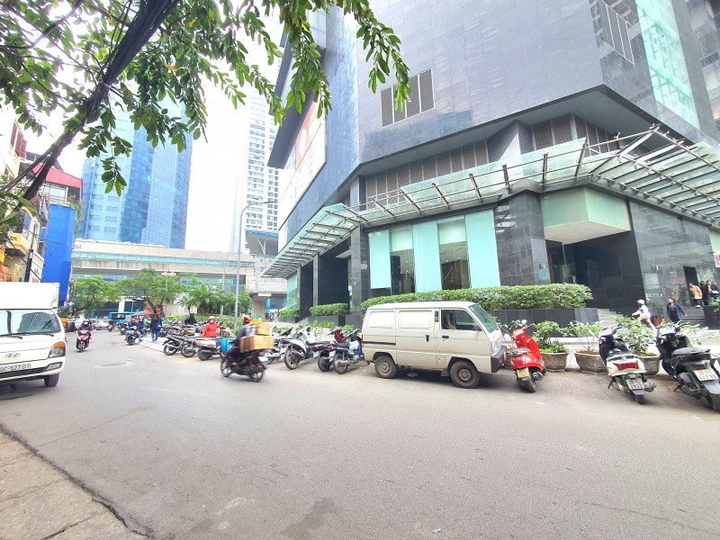 Bán Tòa nhà 8 tầng – Trần Đăng Ninh, Cầu Giấy – Thang máy, 21 căn hộ - Dòng tiền 2 TỶ/ NĂM - Ảnh chính